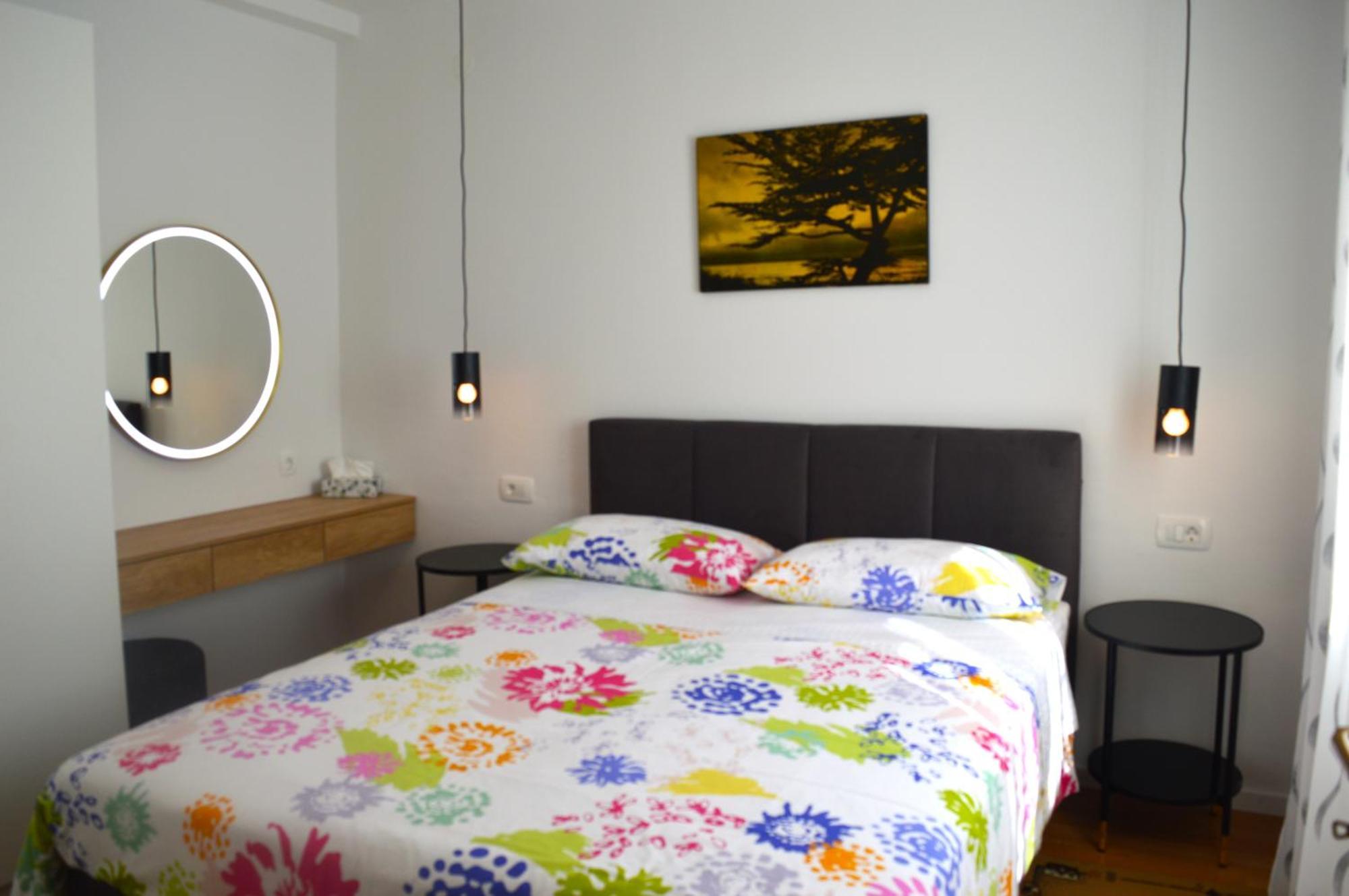 Rooms & Apartments Kvasic Krk Town Extérieur photo