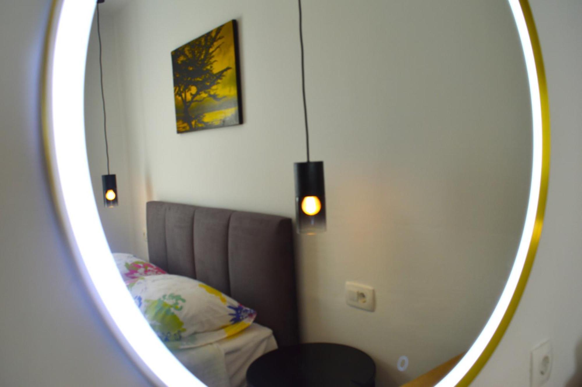 Rooms & Apartments Kvasic Krk Town Extérieur photo